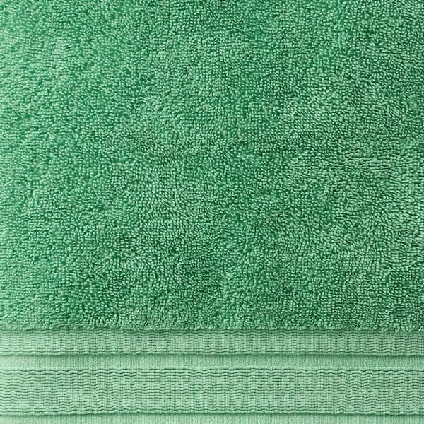 https://images.thdstatic.com/productImages/e8082b4f-a646-4bfb-993a-fd7313105750/svn/kelly-green-the-company-store-bath-towels-59083-os-kelly-green-e1_600.jpg