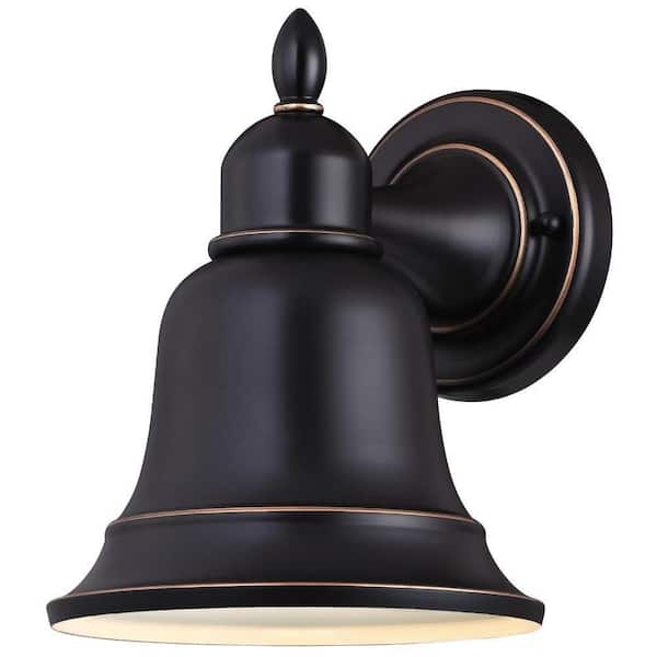 Westinghouse Roosevelt Amber Bronze with Highlights Outdoor Wall Lantern Sconce