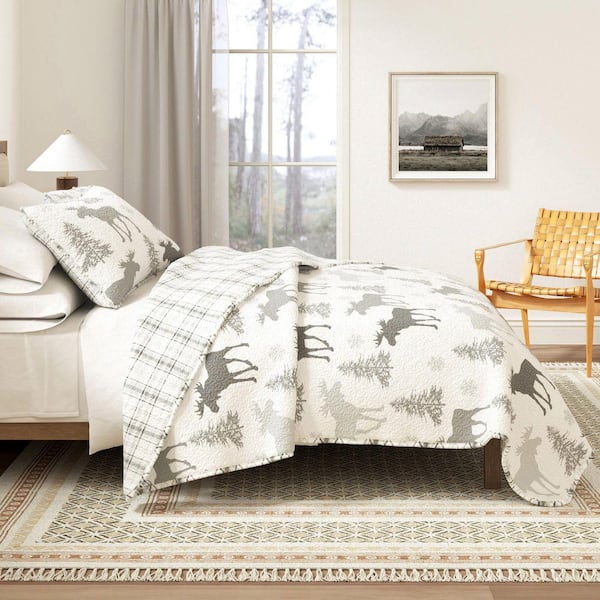 FRESHFOLDS Gray Moose Print Premium Nature Inspired Twin