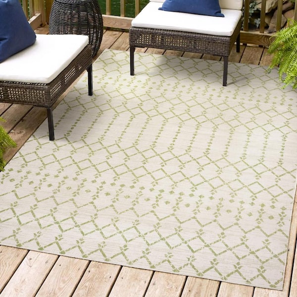 JONATHAN Y Ourika Moroccan Geometric Textured Weave Cream/Green 4 ft. x 6 ft. Indoor/Outdoor Area Rug