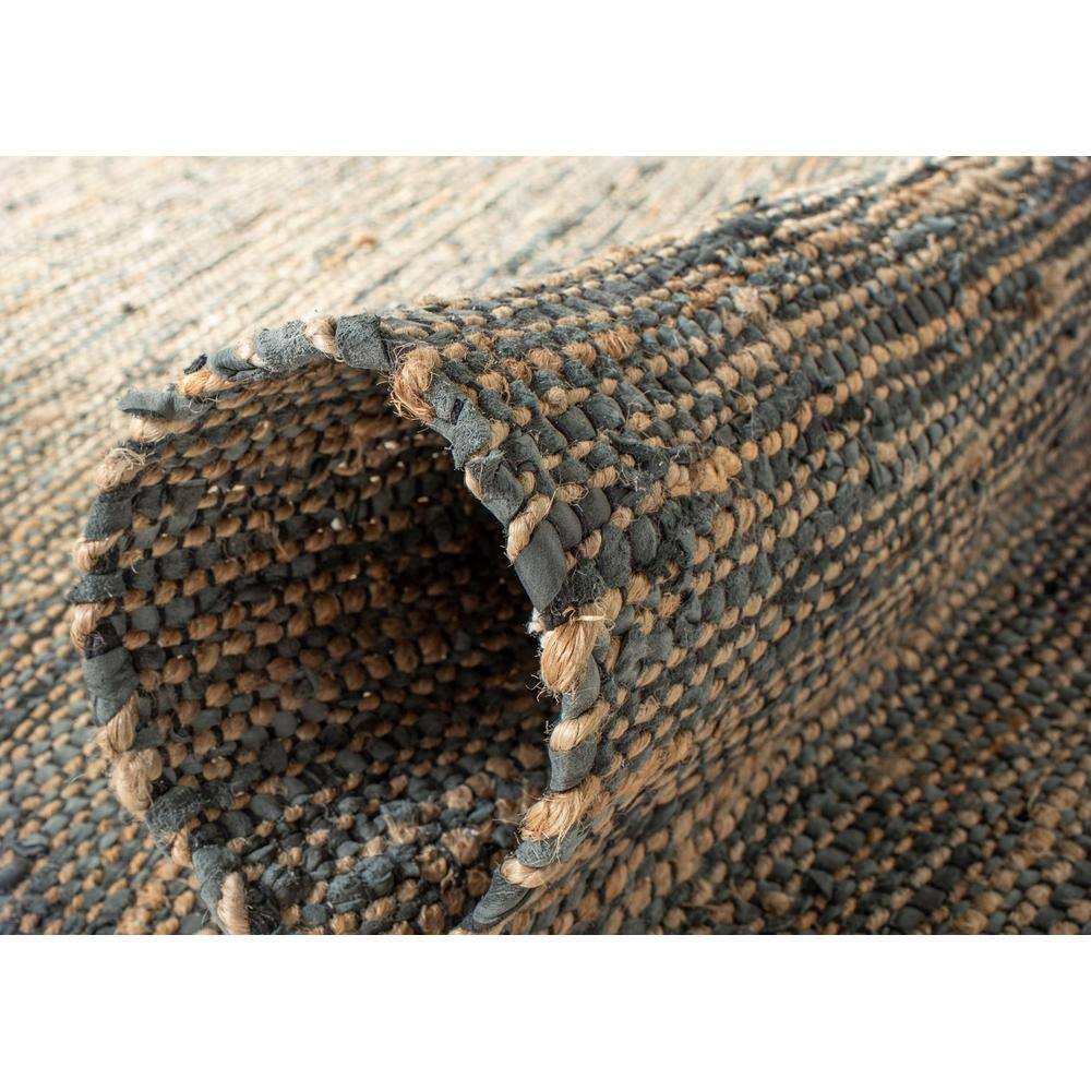 Edgy Elegance Gray Cowhide Handwoven Flatweave Area Rug - 5x8