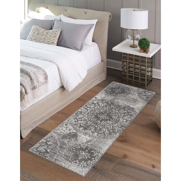 Sofia Grand Gray 2' 0 x 6' 7 Runner Rug