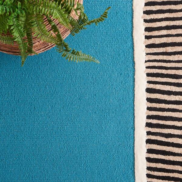 SAFAVIEH Fifth Avenue 6 ft. x 9 ft. Blue/Black Striped Border