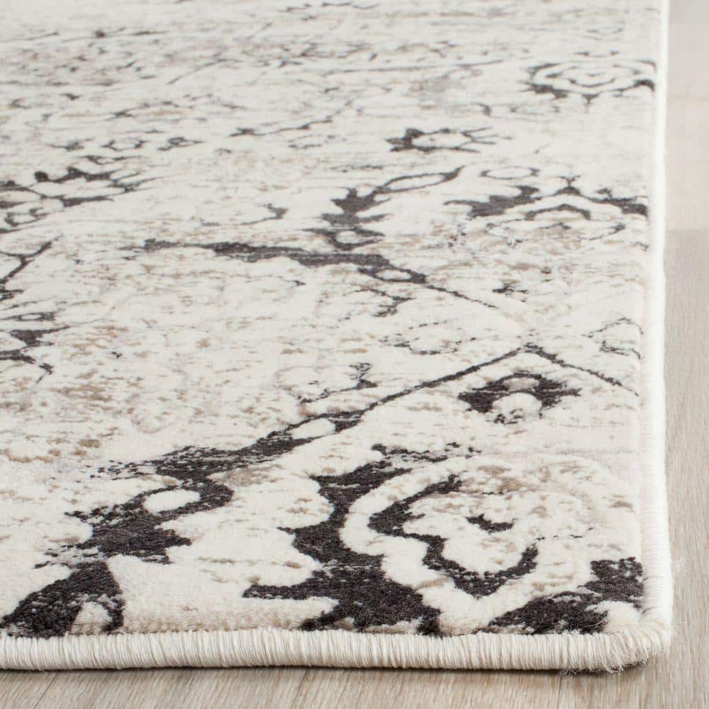 Urban Chic Vintage Blue 4'x6' Viscose and Cotton Blend Rug