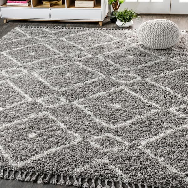 JONATHAN Y Mercer Shag Plush Tassel Moroccan Diamond Grey/Cream 7 ft. 9 in. x 10 ft. Area Rug