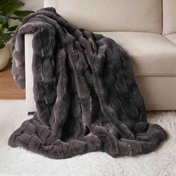 Madison Park Camille Grey Faux Fur Throw Blanket MP50-8256 - The
