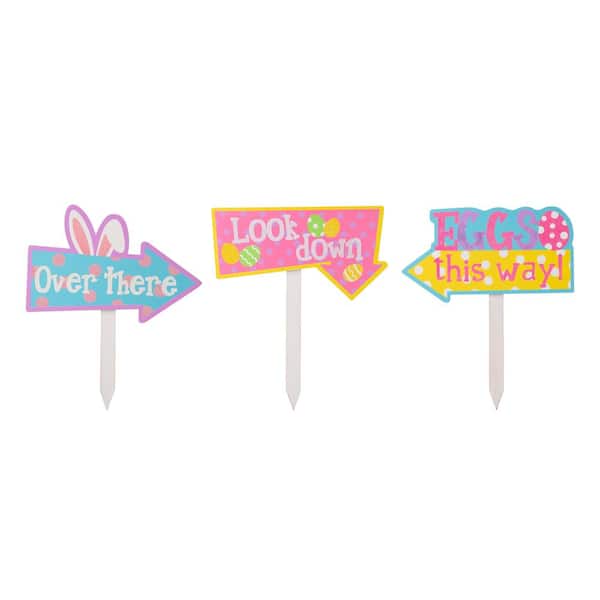 Glitzhome 14 in. H Wooden Easter Path Sign (Set of 3)