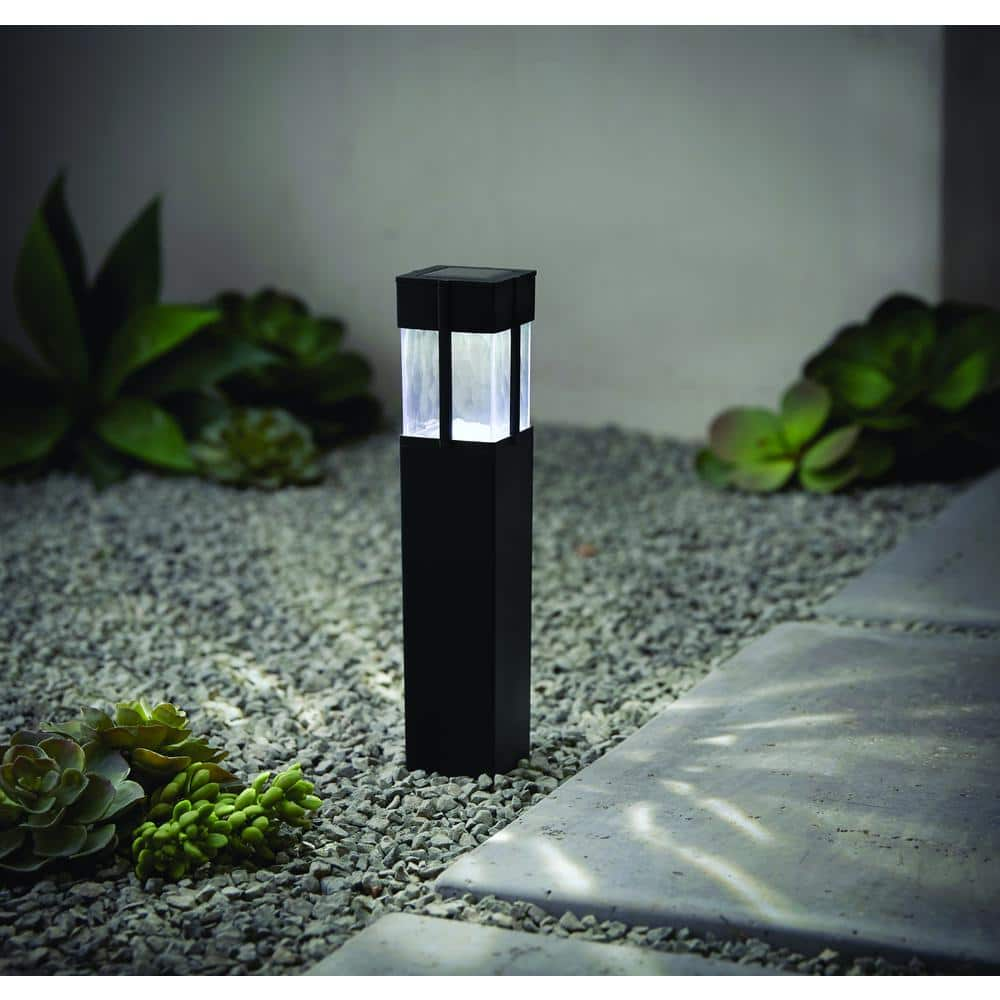 Hampton Bay Solar Black Outdoor LED 8 Lumens Landscape Bollard Light ...