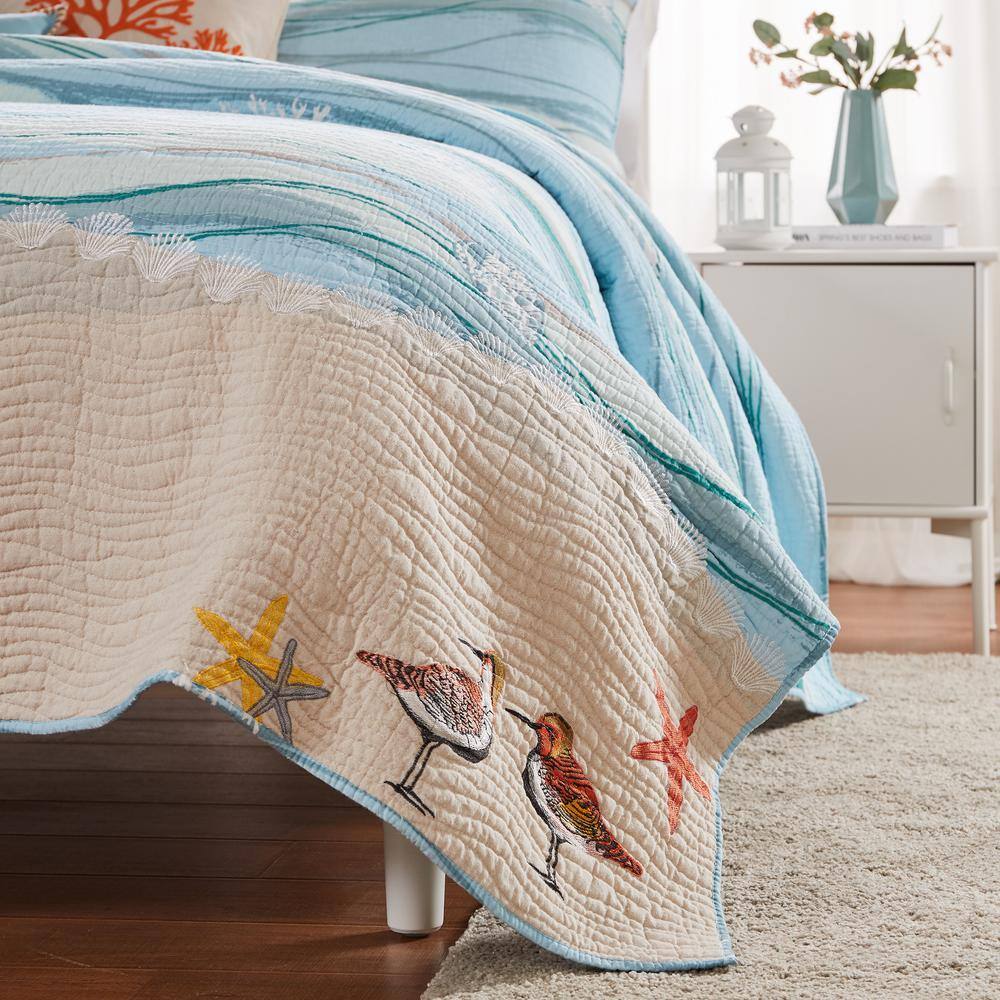 Maui Twin Blue Cotton Reversible Quilt and Sham Set