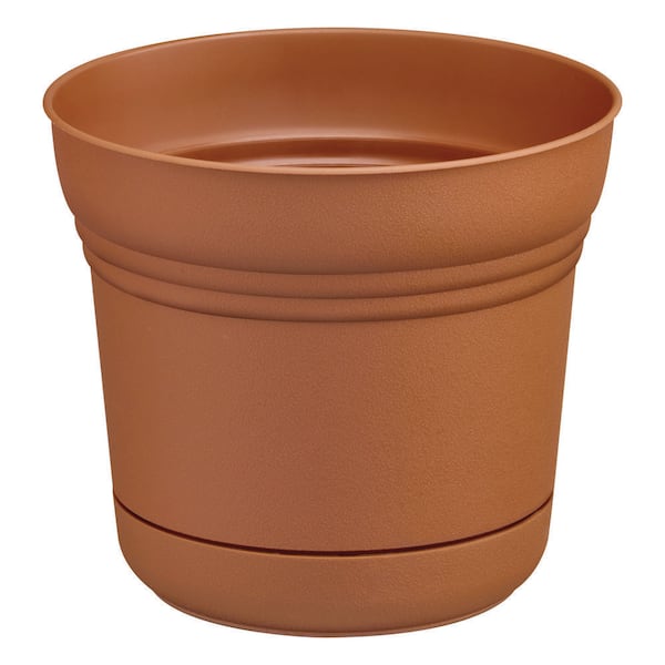 Vigoro 7 in. Anne Terra Cotta Plastic Planter (7 in. x 6.5 in.) with Drainage Hole and Attached Saucer
