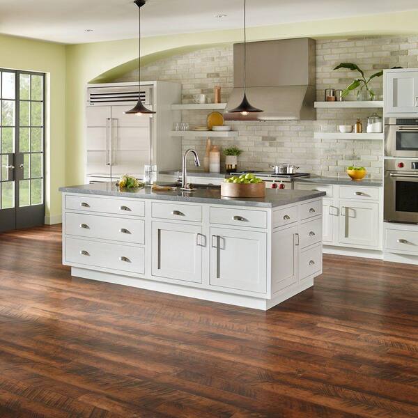 Pergo Outlast 6 14 In W Antique Cherry Waterproof Laminate Wood Flooring 16 12 Sq Ft Case Lf000850 The Home Depot