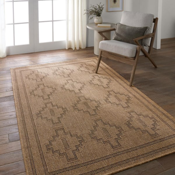 https://images.thdstatic.com/productImages/e8a10fc3-8312-4629-870e-235a694ea2f4/svn/brown-black-outdoor-rugs-rug157293-31_600.jpg