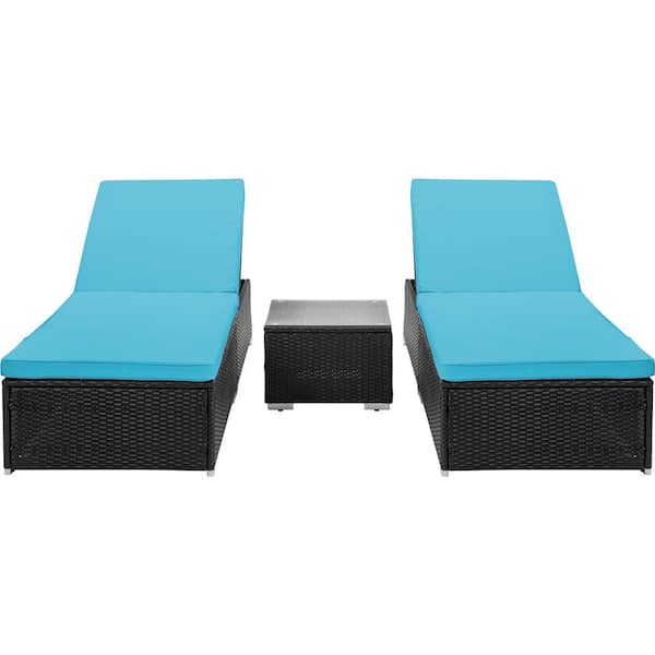Unbranded 2-Piece Wicker Outdoor Chaise Lounge with Blue Cushions