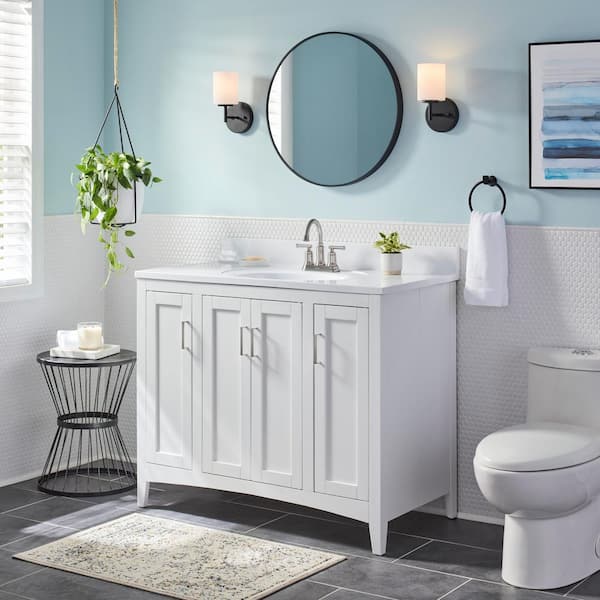 Glacier Bay Tilton 42 in W x 21.5 in D x 34.2 in H Folding Bath