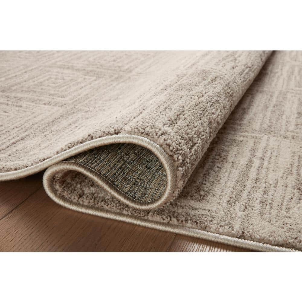 Darby Geometric Gray Synthetic 5'3" x 7'6" Hand-Knotted Rug