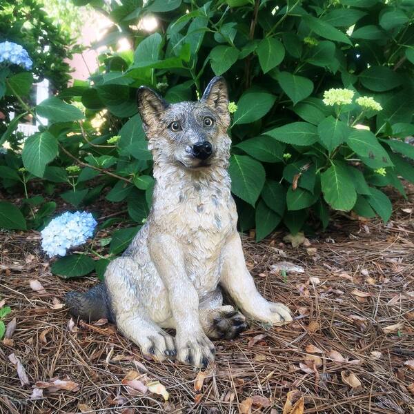 4.8" Beautifully realistic German shepherd Figurine of life brand new 