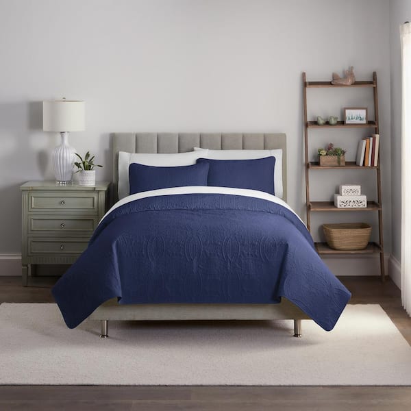 Unbranded Classic Medallion Pinsonic 3-Piece Navy Solid Polyester Full/Queen Quilt Set
