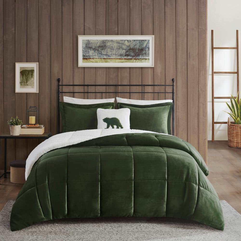 Queen Green/Ivory Microfiber Reversible Comforter Set with Sherpa
