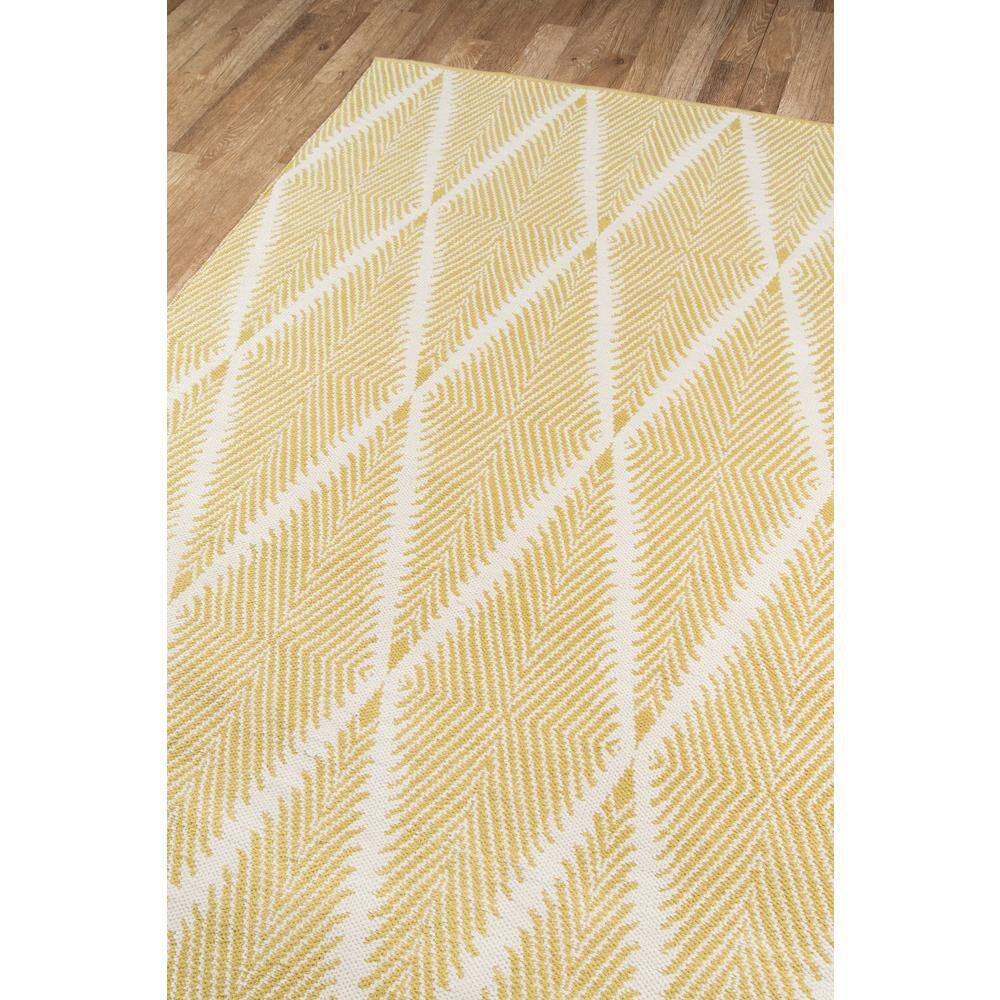 Citron Yellow Diamond Pattern Synthetic Area Rug 5' x 7'