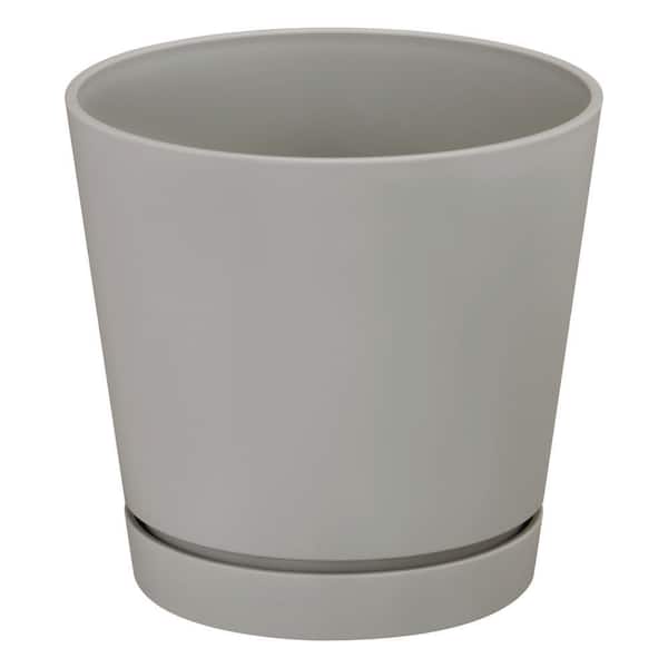 Vigoro 8 in. Piedmont Grey Plastic Planter (8 in. D x 7.5 in. H) with Drainage Hole and Attached Saucer