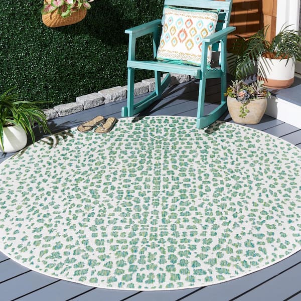 Courtyard Ivory/Green 7 ft. x 7 ft. Cheetah Geometric Indoor/Outdoor Round Area Rug