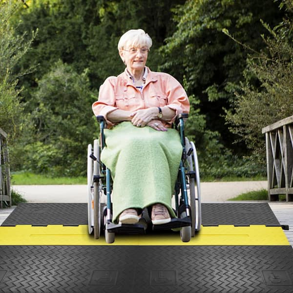 45 in. x 31.5 in. Cable Protector Ramp 3.75 ft. 22000 lbs. Load Raceway Cord Cover Conduit ADA Compliant 5 Channel