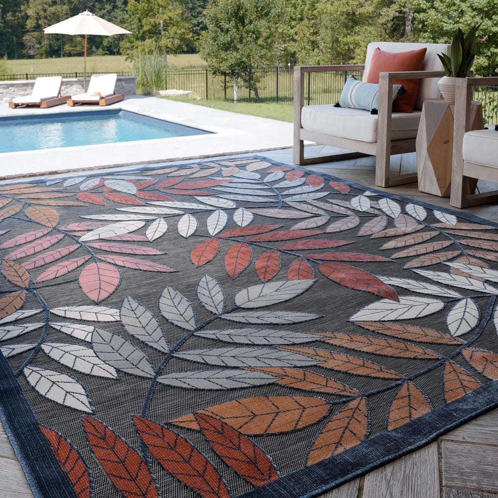 Tropic Essence Black Floral 5' x 7' Reversible Synthetic Rug