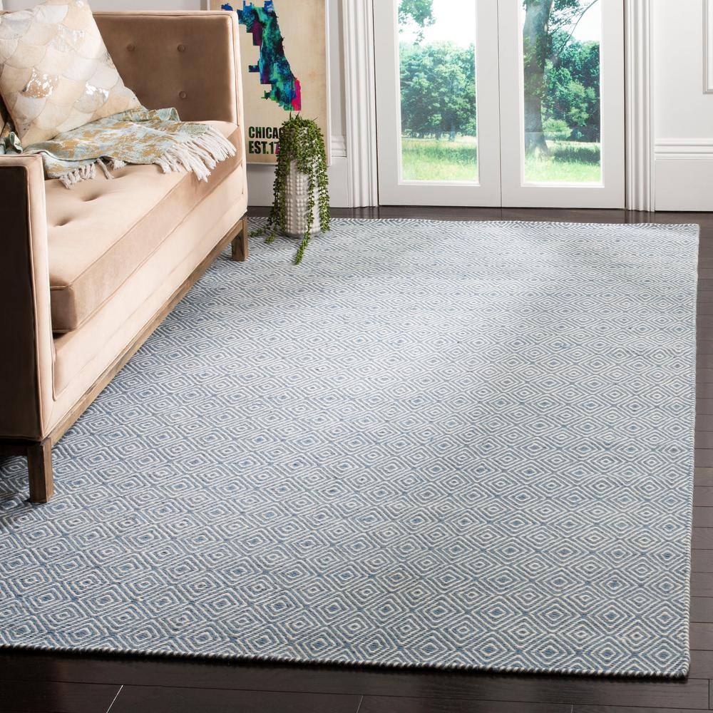 Handwoven Diamond Oasis 9' x 12' Blue/Ivory Wool Area Rug