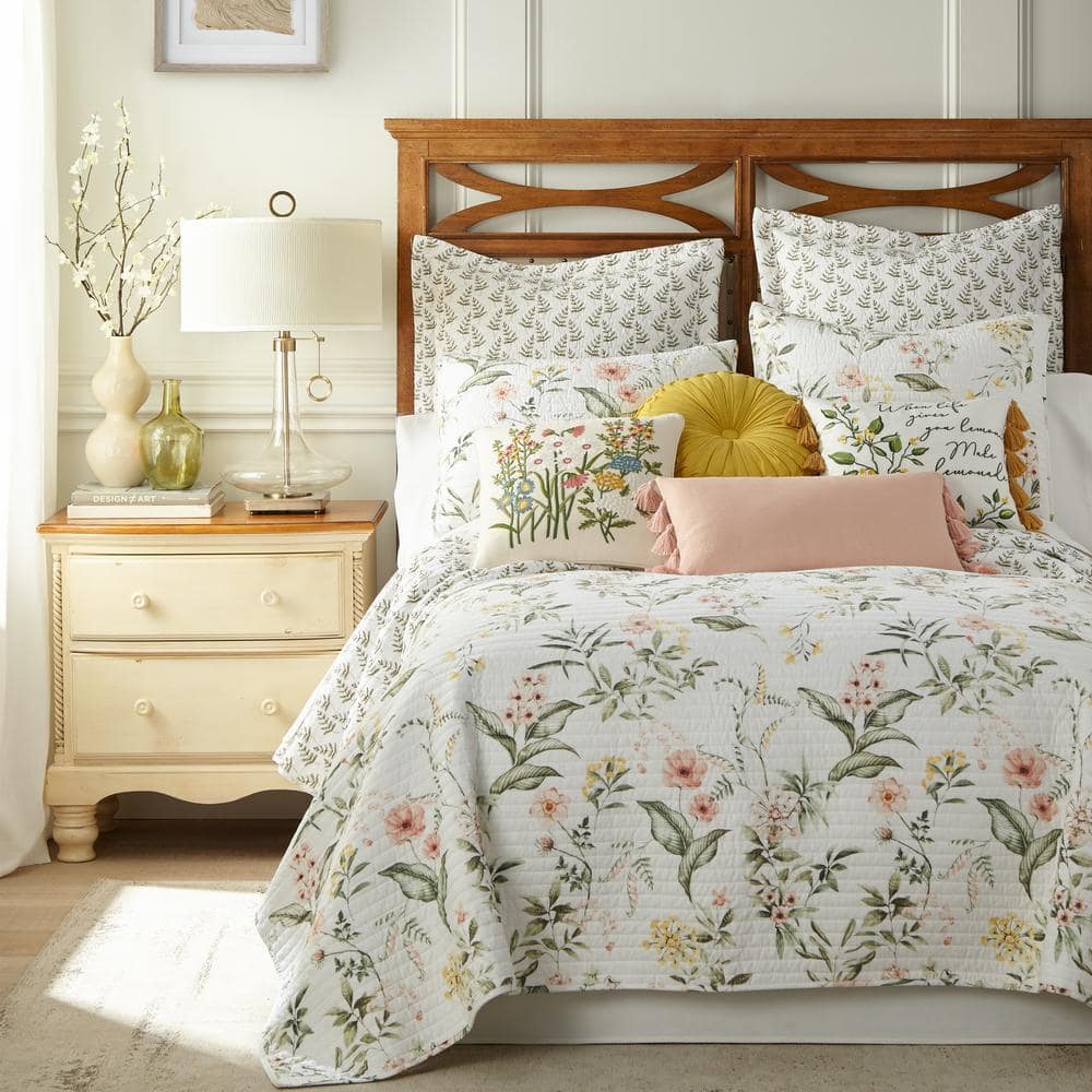Camilia Romantic Country Cottage Bedding Collection by April
