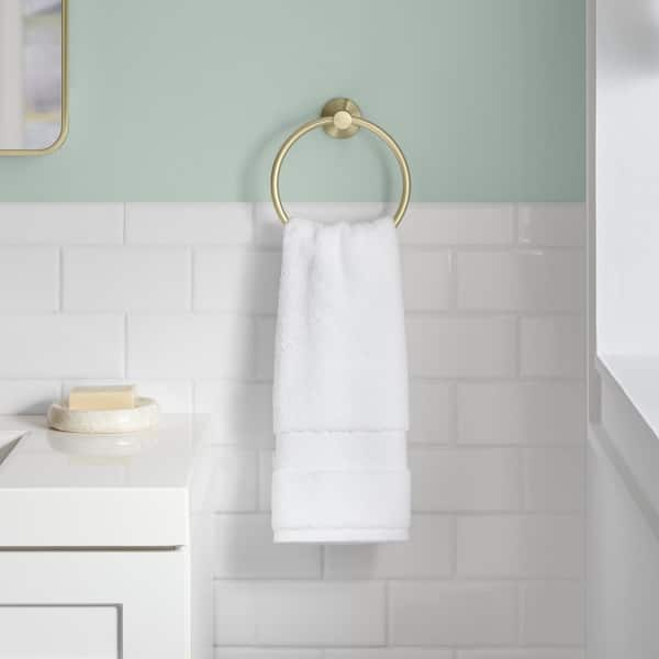 https://images.thdstatic.com/productImages/e9772970-3db8-46ee-b8ad-f9fc4f056ecd/svn/matte-gold-glacier-bay-bathroom-hardware-sets-20202-004405-1f_600.jpg