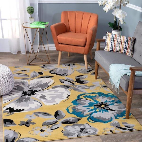Yellow 5 ft. x 7 ft. Floral Indoor/Outdoor Polypropylene Area Rug