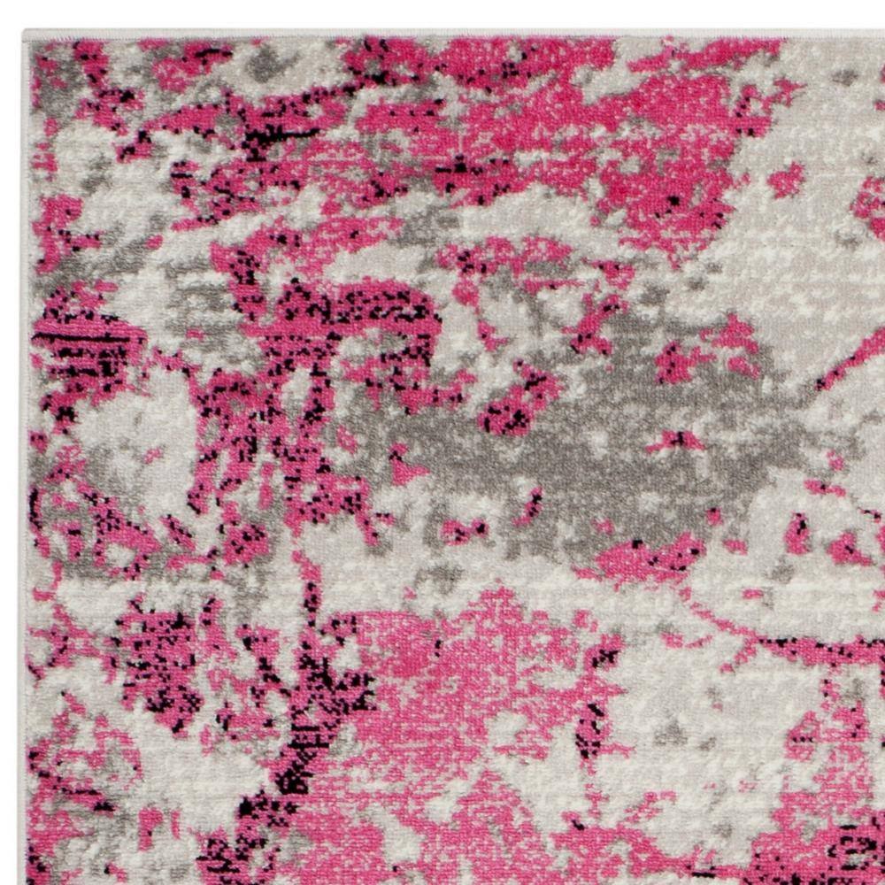 Medallion Bliss Pink and Ivory 4' x 6' Synthetic Area Rug