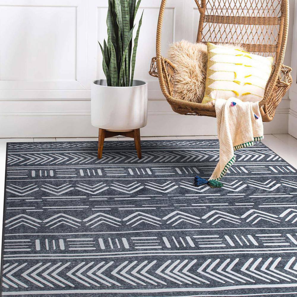 Gray Geometric Flat Woven Synthetic 10' x 14' Area Rug