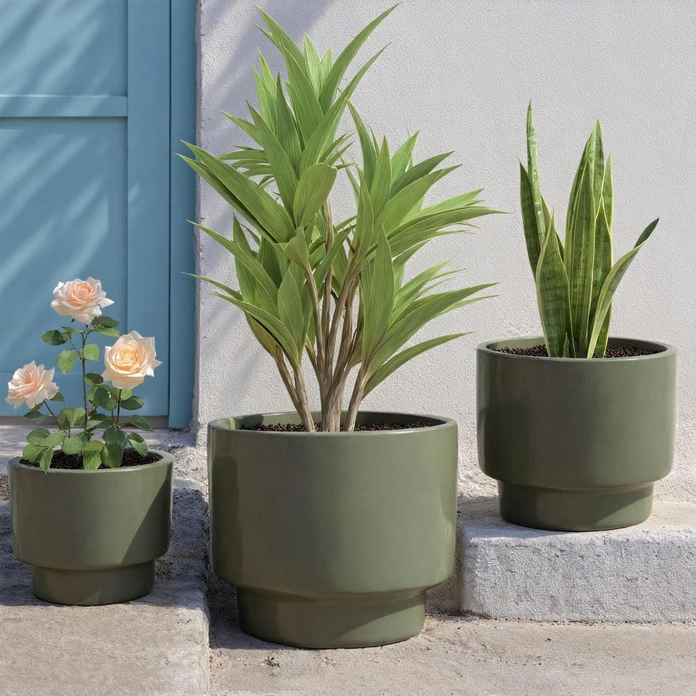 Dovelina Green Set of 3 Mixed Size Outdoor Ceramic Plant Pots