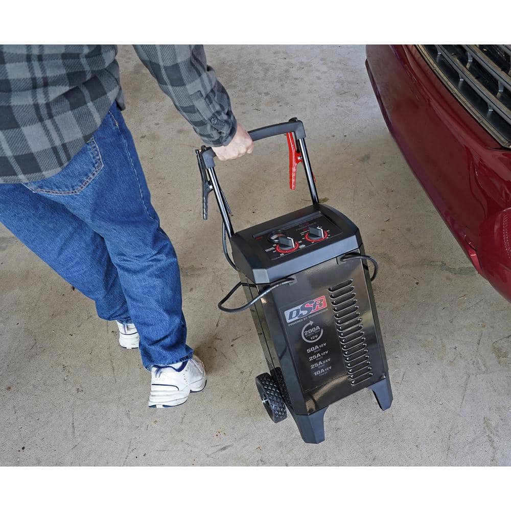 Rugged All-Purpose 12/24V Dual Voltage Manual Wheel Charger