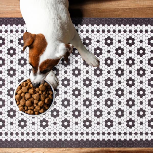 Black and White 2 ft. X 3 ft. Vintage Tile Vinyl Scatter Rug