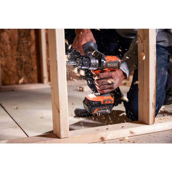 RIDGID - 18V Lithium-Ion MAX Output 6.0 Ah, MAX Output 4.0 Ah, and MAX Output 2.0 Ah Batteries w/ Cordless 3/8 in. Crown Stapler