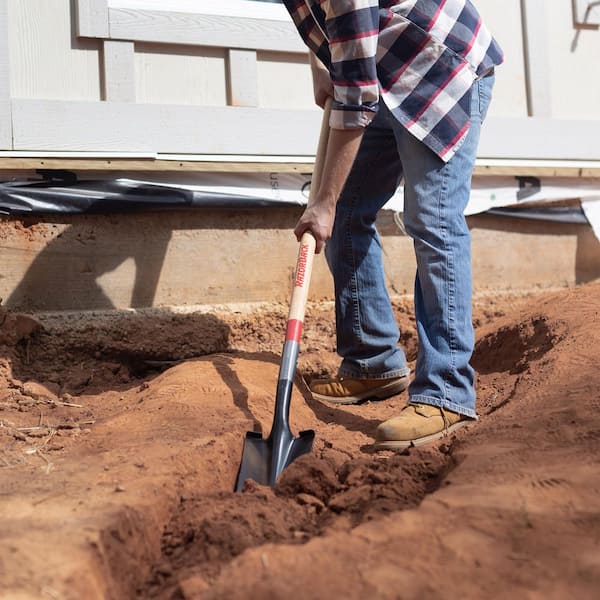 Razor-Back 16 in. Wood Handle Drain Spade 47117 - The Home Depot