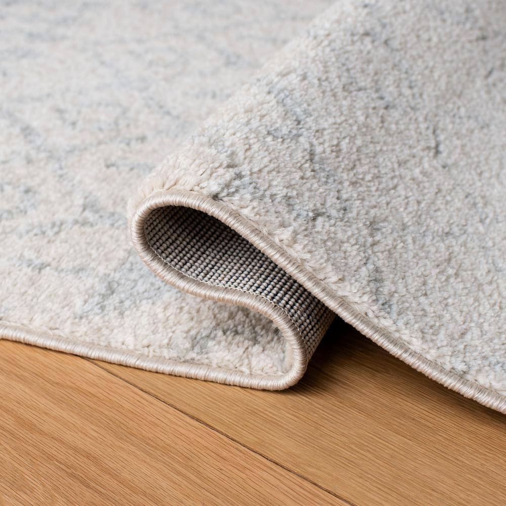 Ivory & Light Grey Reversible Synthetic Area Rug, 9' x 12'