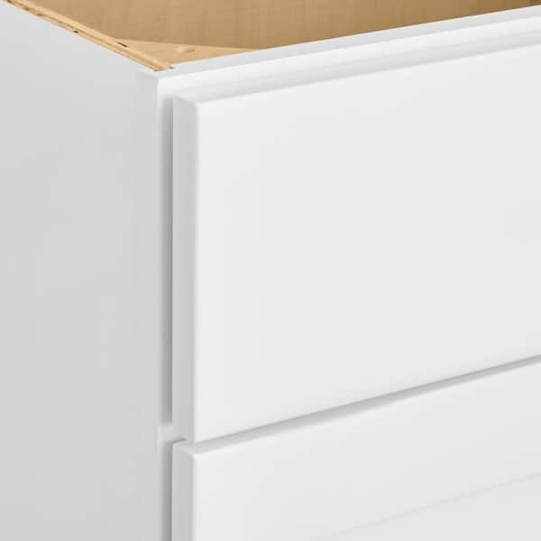 Hampton Bay - Avondale 30 in. W x 21 in. D x 34.5 in. H Ready to Assemble Plywood Shaker Sink Base Bath Cabinet in Alpine White