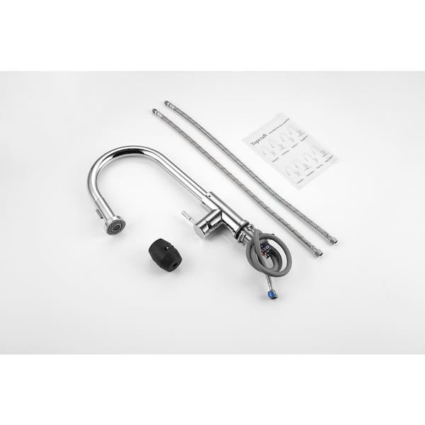 Single Handle Pull Down Sprayer Kitchen Faucet in Chrome