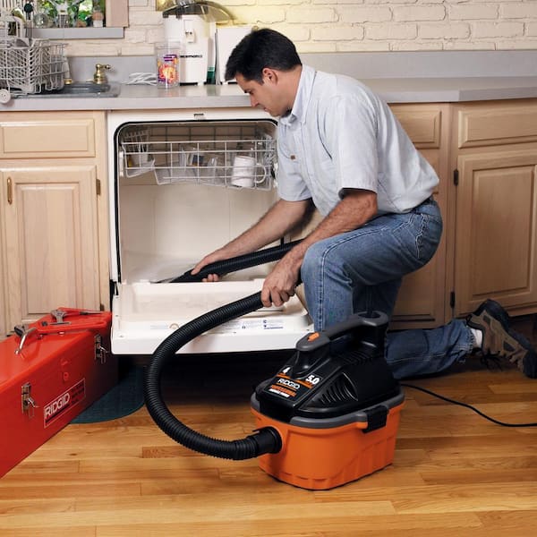 RIDGID - 4 Gal. 5.0-Peak HP Portable Wet/Dry Shop Vacuum with Filter, Dust Bag, Locking Hose and Car Nozzle