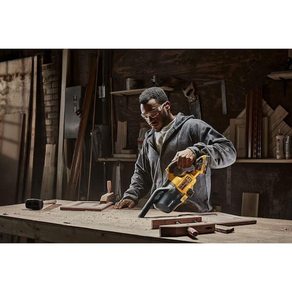 DEWALT Bagless 20V MAX Lithium-Ion Stick Cordless Standard Filter