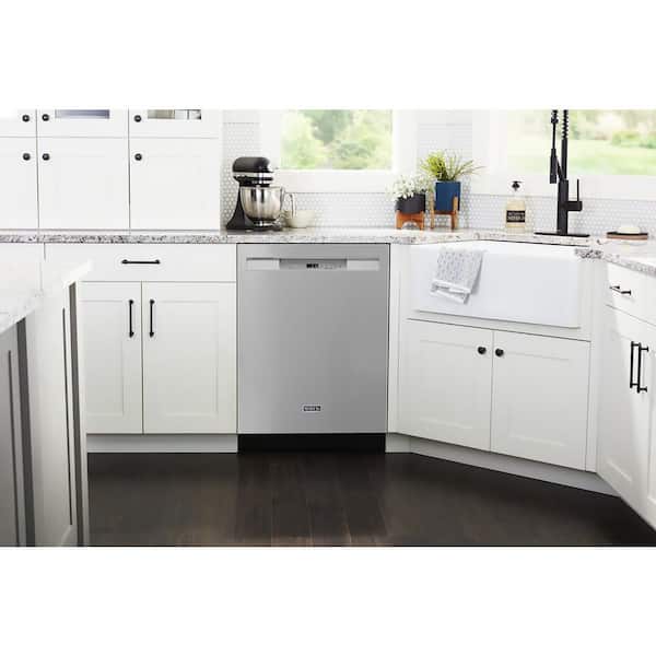 Maytag 24 in. Fingerprint Resistant Stainless Front Control Built 