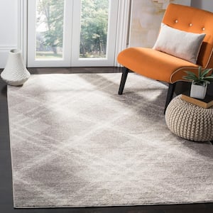 Adirondack Light Gray/Ivory 6 ft. x 6 ft. Plaid Abstract Square Area Rug