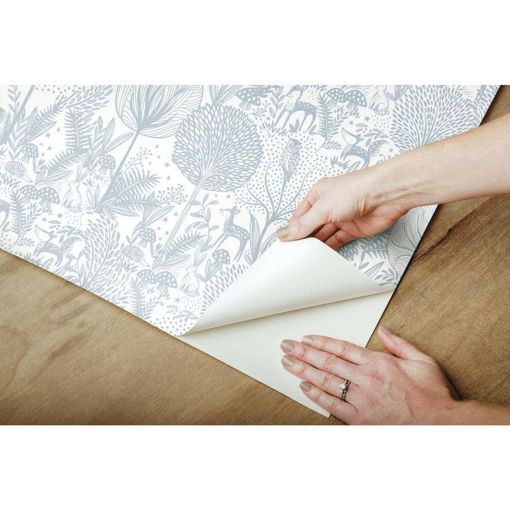 Neutral Jade Embossed Grasscloth Peel and Stick Wallpaper Roll