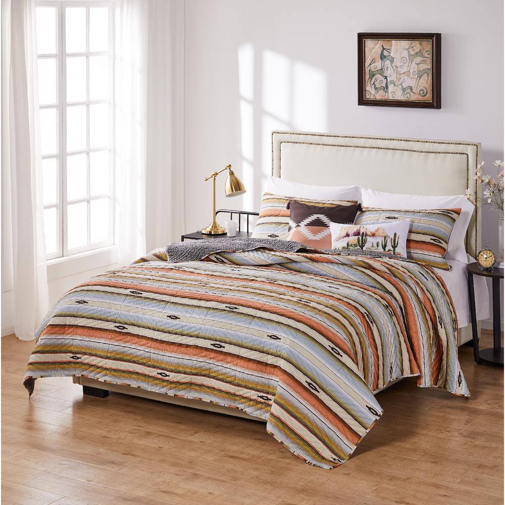 Southwestern Full/Queen Pink Microfiber Reversible Quilt Set