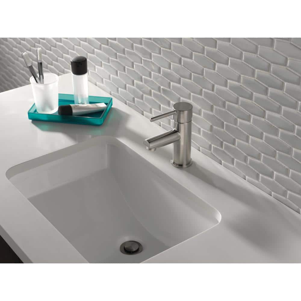 Modern Stainless Steel Single Hole Bathroom Faucet with ADA Compliance