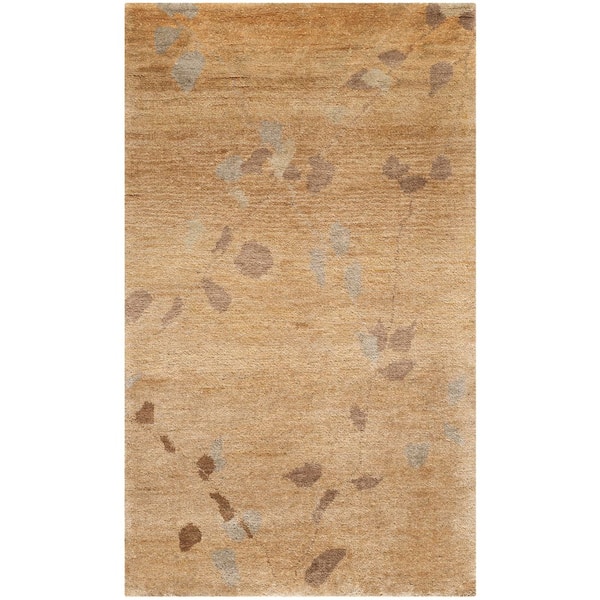 Martha Stewart 4 ft. x 6 ft. Amber Modern Botanical Vine Area Rug
