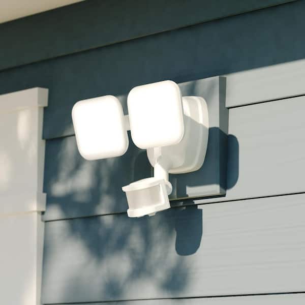 VAXCEL Theta 2-Light Integrated LED Outdoor Motion Sensor Adjustable Security Flood Light White